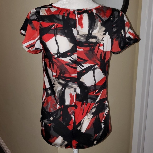 Michael Kors Top Flattering fit ruffle sleeve - Picture 2 of 4